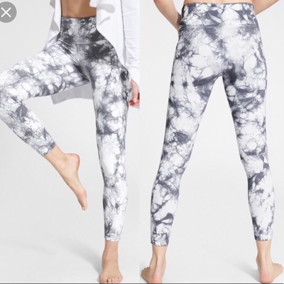 Athleta Pants - Athlete Tie Dye Salutation 7/8 Pants Size S